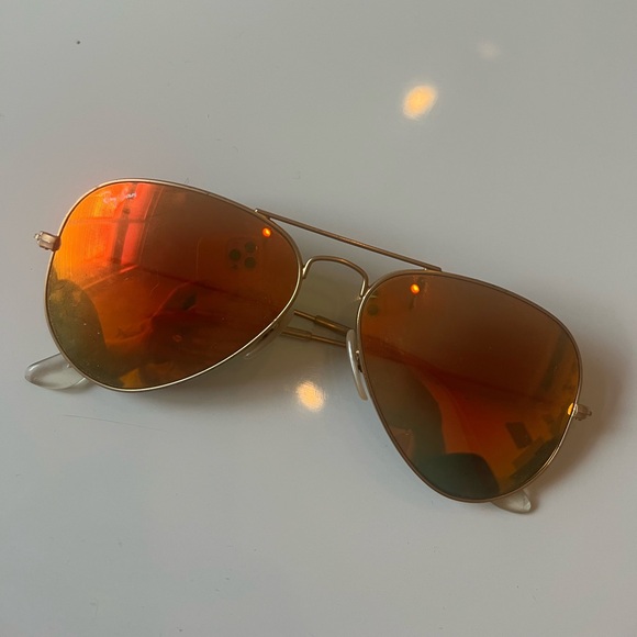 Aviator Ray-Ban Sunglasses - Picture 2 of 4